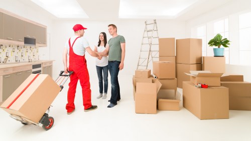 Packing and loading service for a flat move in Highbury